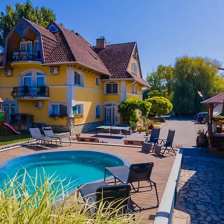 Jade Panzio * Balatonföldvár