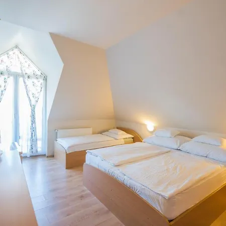 Jade Panzio B&B