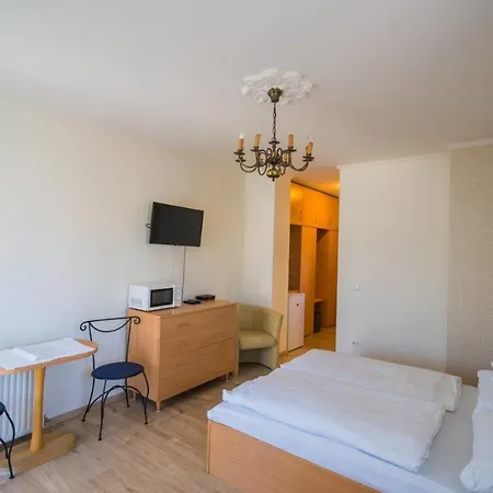 住宿加早餐酒店 Jade Panzio 3*