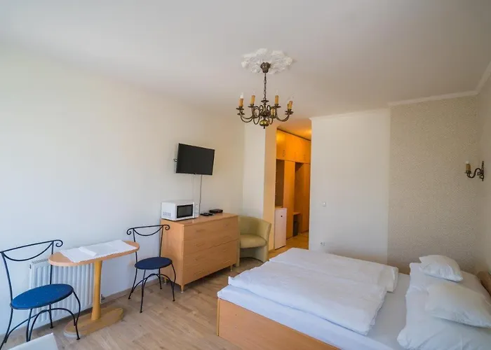 住宿加早餐酒店 Jade Panzio 3*